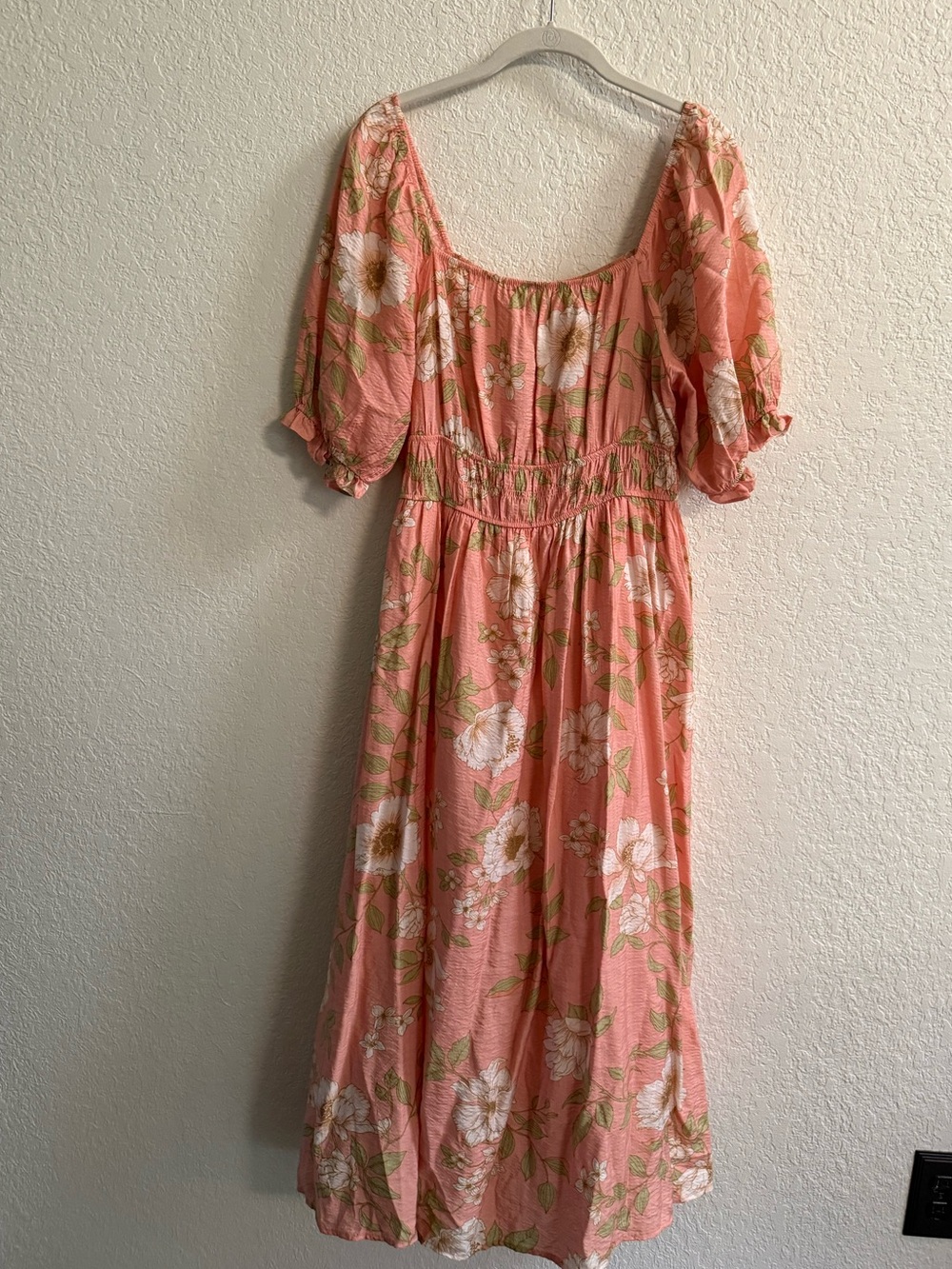 Women's Peach Floral Midi Dress with Puff Sleeves